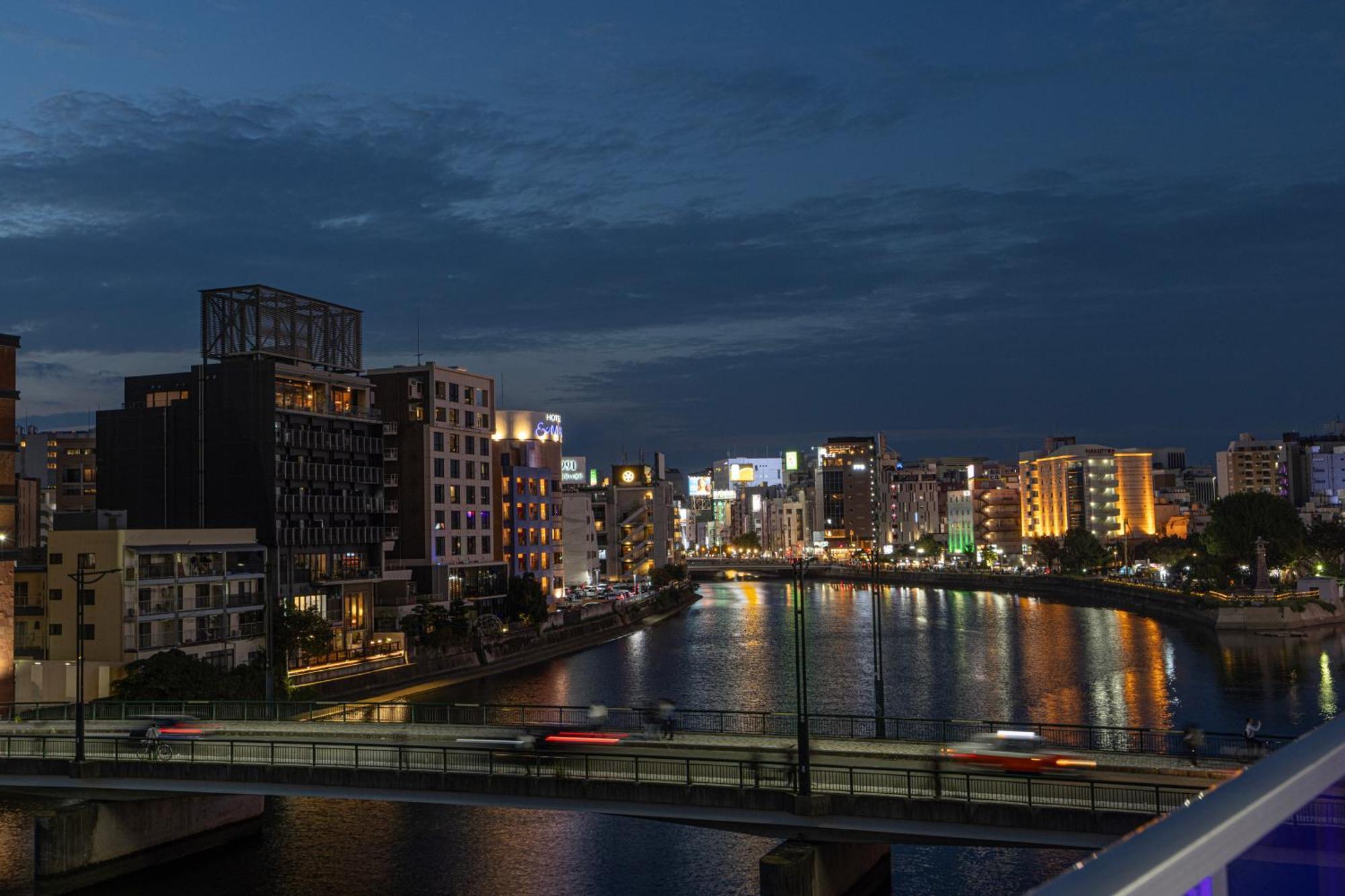 Rivil Hakata Lägenhet Fukuoka  Exteriör bild